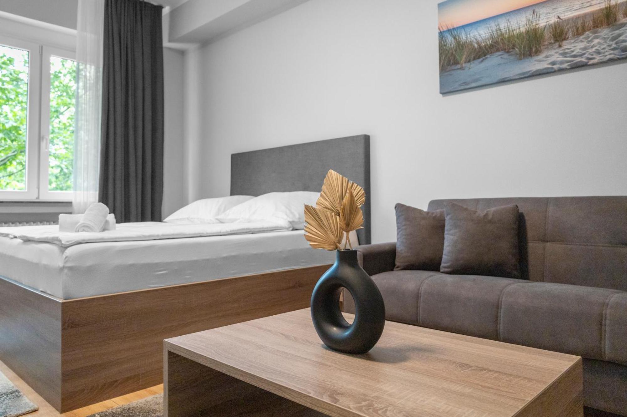 Domloge Lofts & Keulen